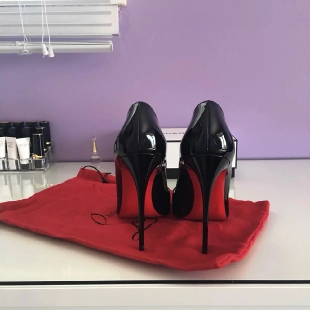 Christian Louboutin So Kate